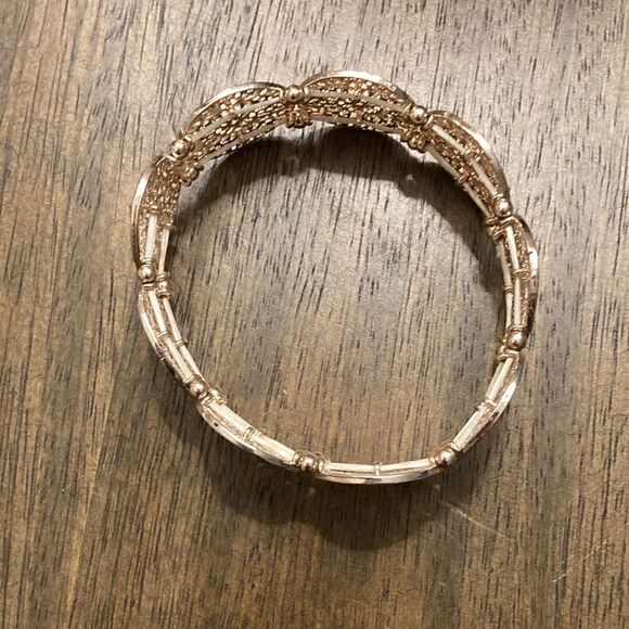 Rose Gold Tone Filagree Circle Stretch Bangle Bracelet. - Picture 3 of 4